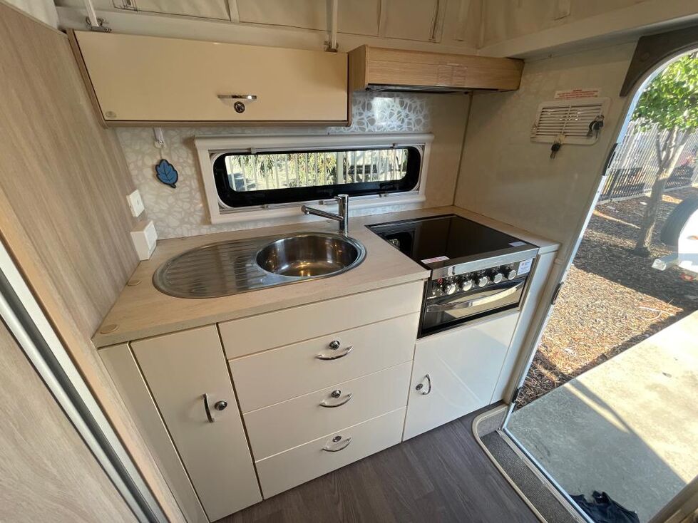 JAYCO JOURNEY 16.52-3DB | Avan RV